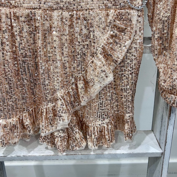Sequin Romper Wrap in Champagne NWT - Picture 5 of 5